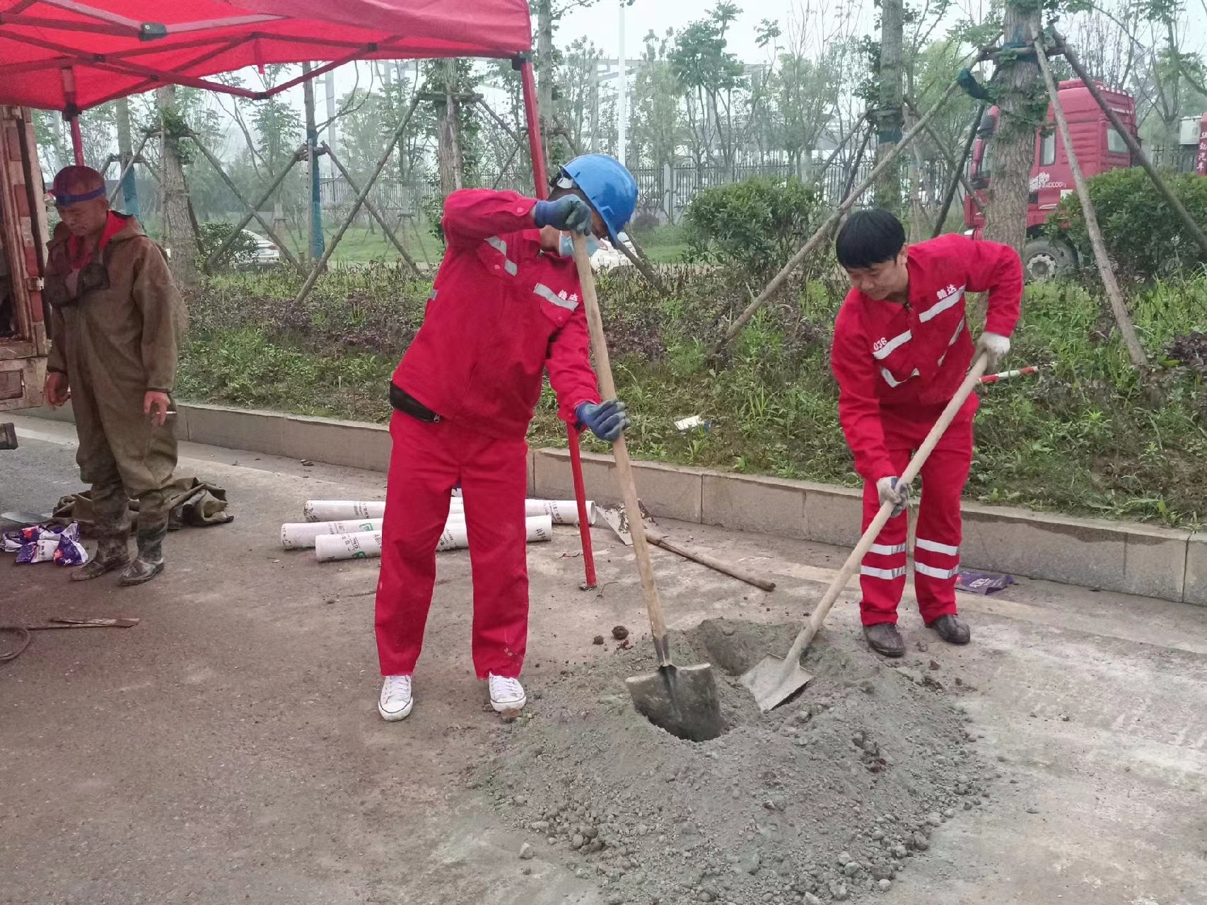 康平管道疏通哪家好】及时进行市政管道清淤